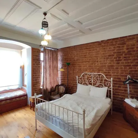 Stone Taksim Apartment *